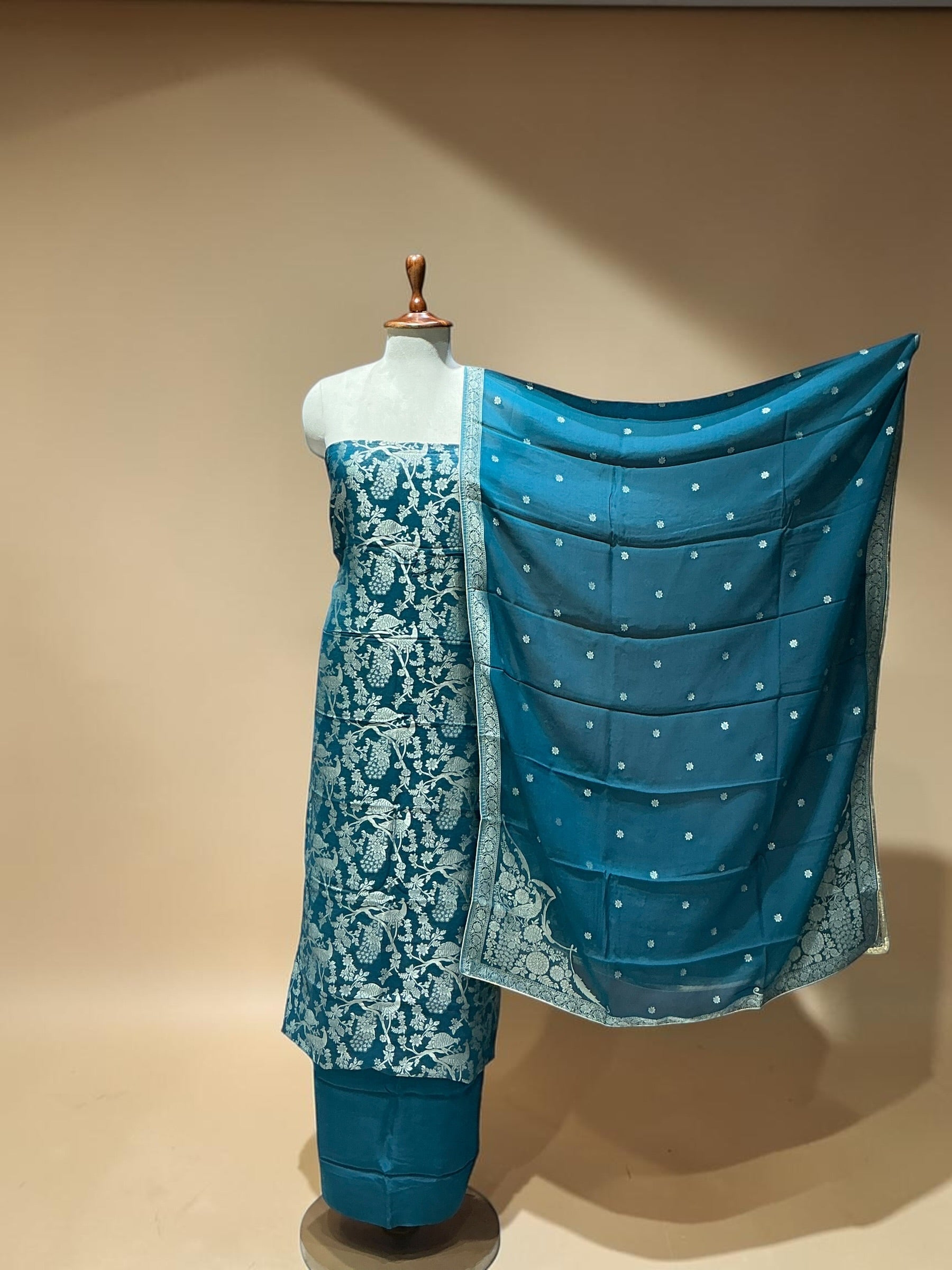 BANARASI WEAVES IN GEORGETTE
