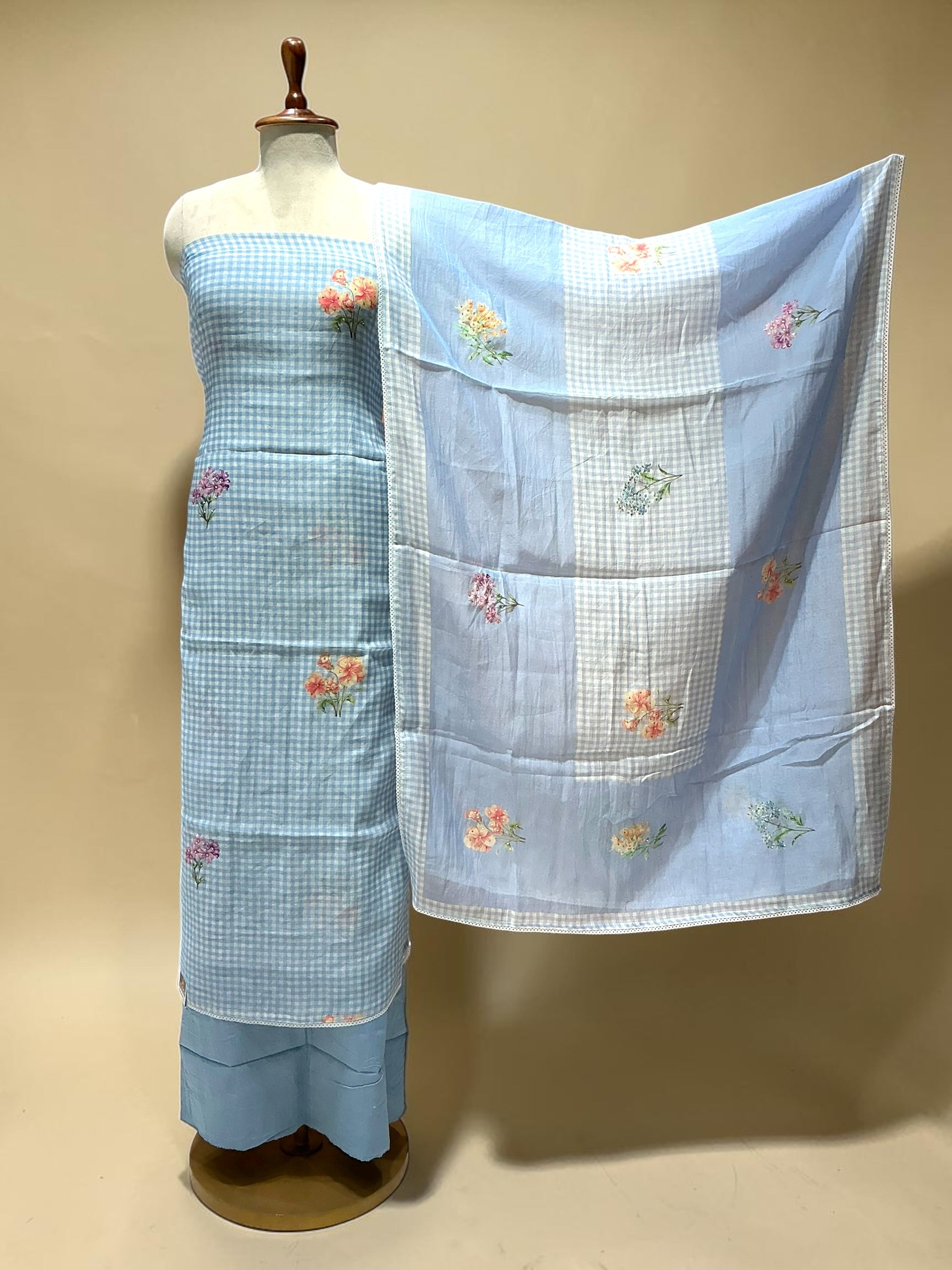 MAHEEN MUL MUL SUIT IN CHEQUES