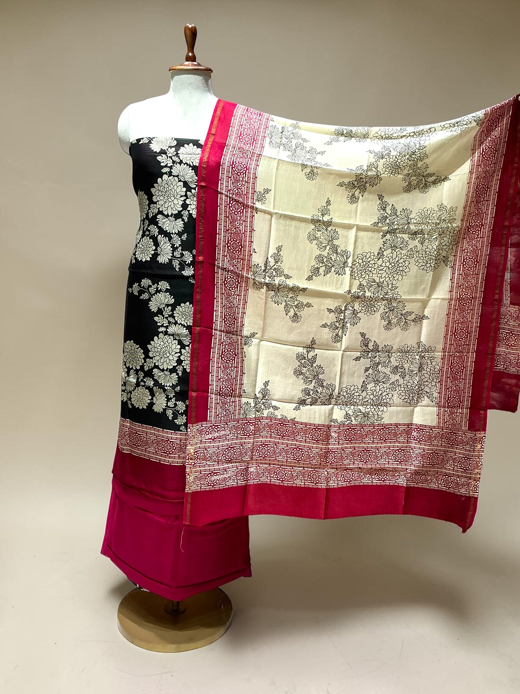 MAHESHWARI SILK SUIT WITH BEAUTIFUL DUPATTA