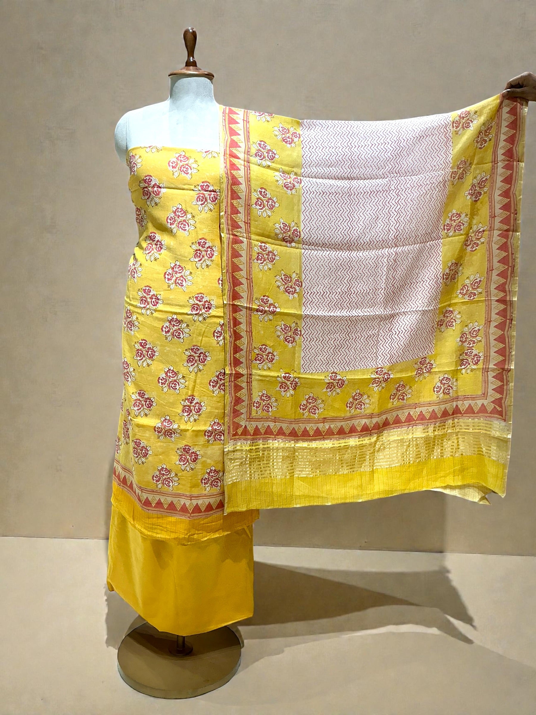 Un-Stich Suit - Yellow1