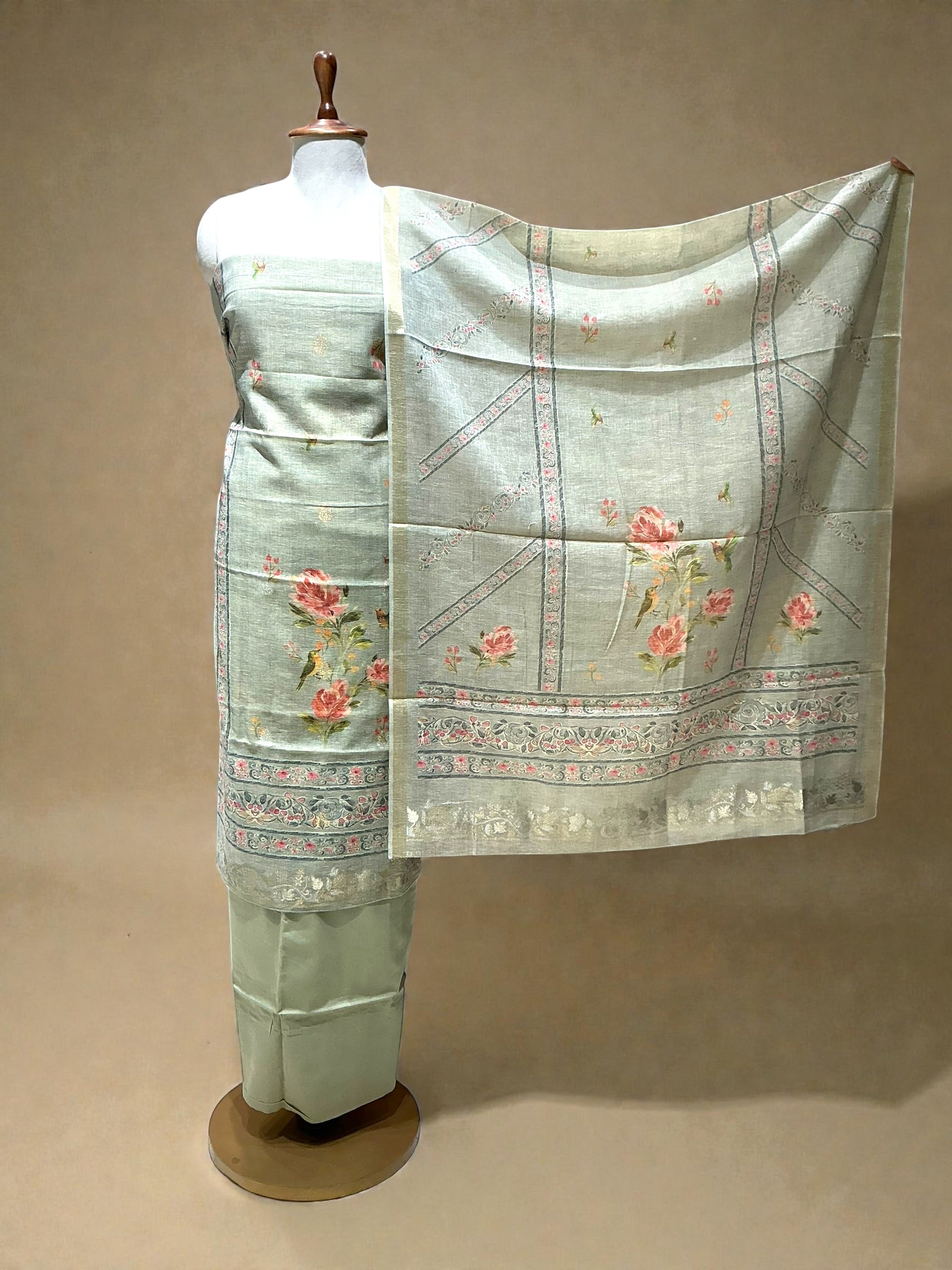 Un-Stich Suit - Pista1