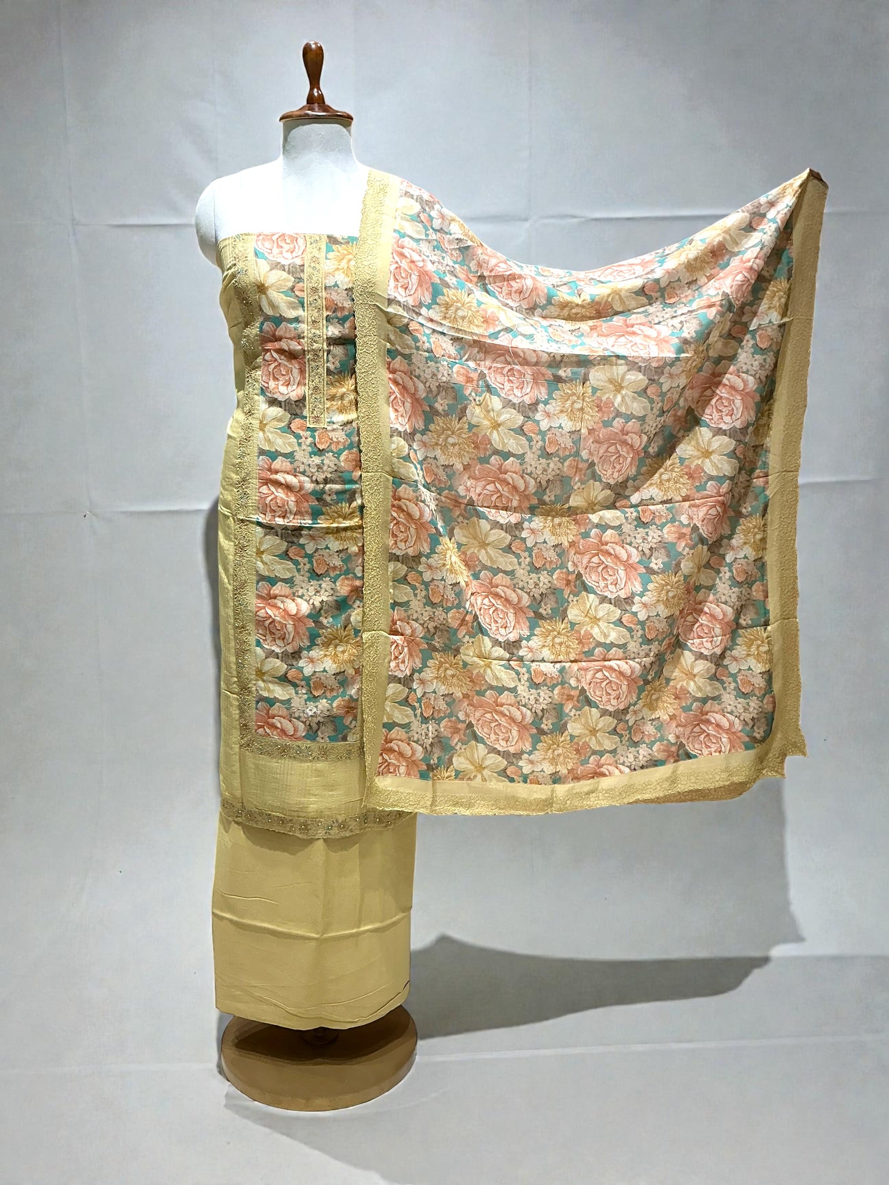 Un-Stich Suit - Goldenyellow