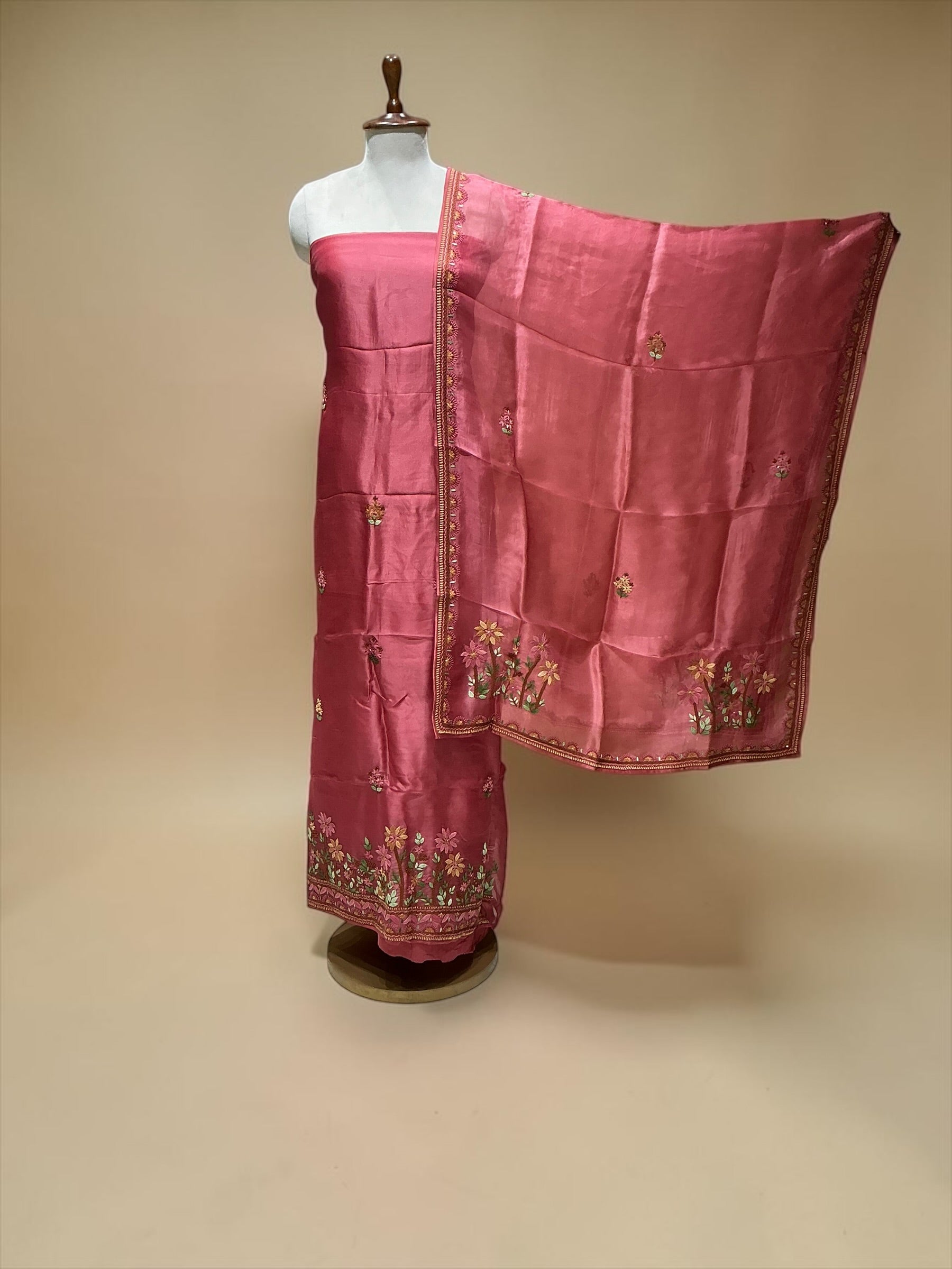 Un-Stich Suit - Gajari