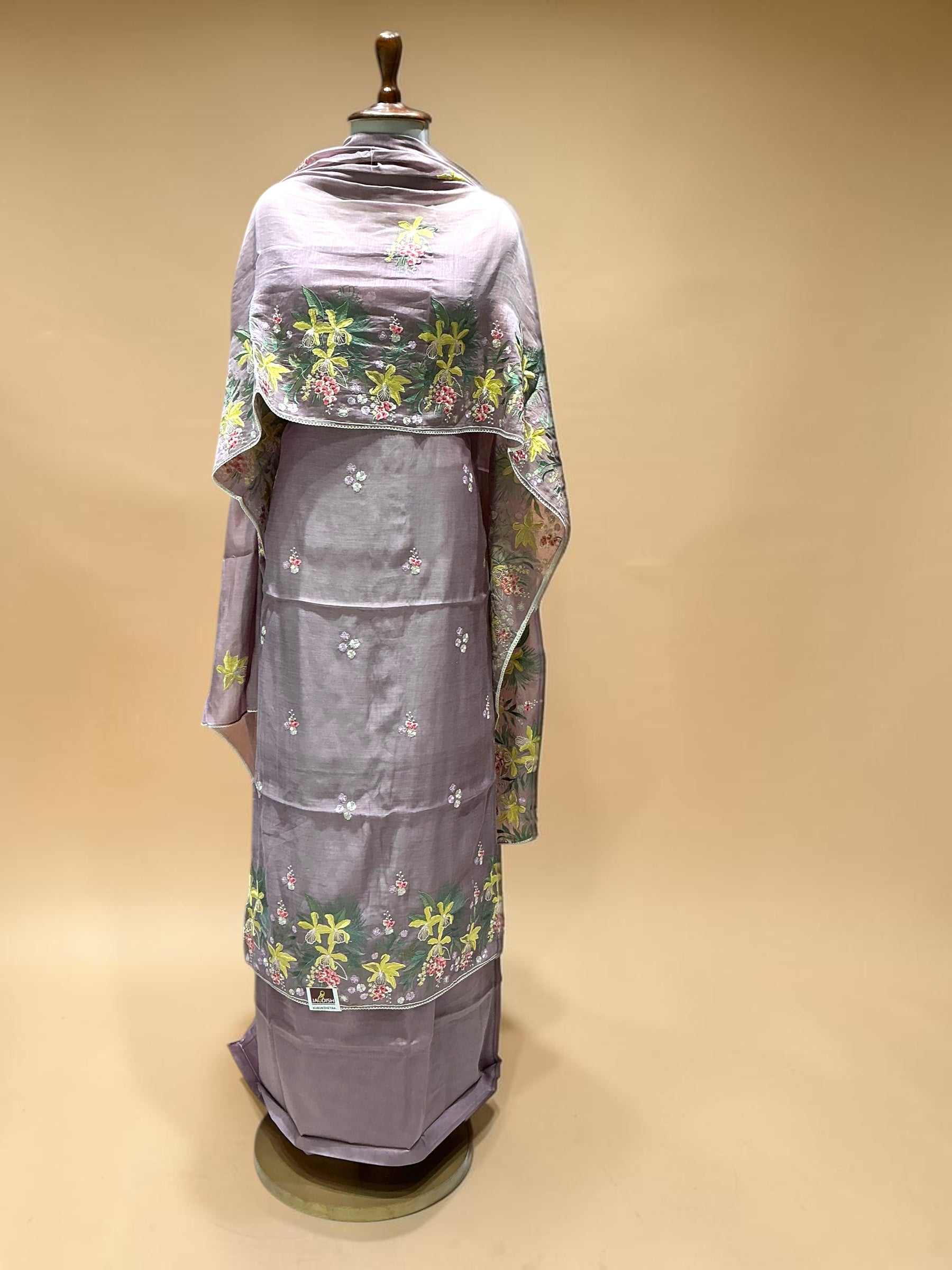 MAHEEN MUL-MUL SUIT WITH THREAD EMBROIDERY