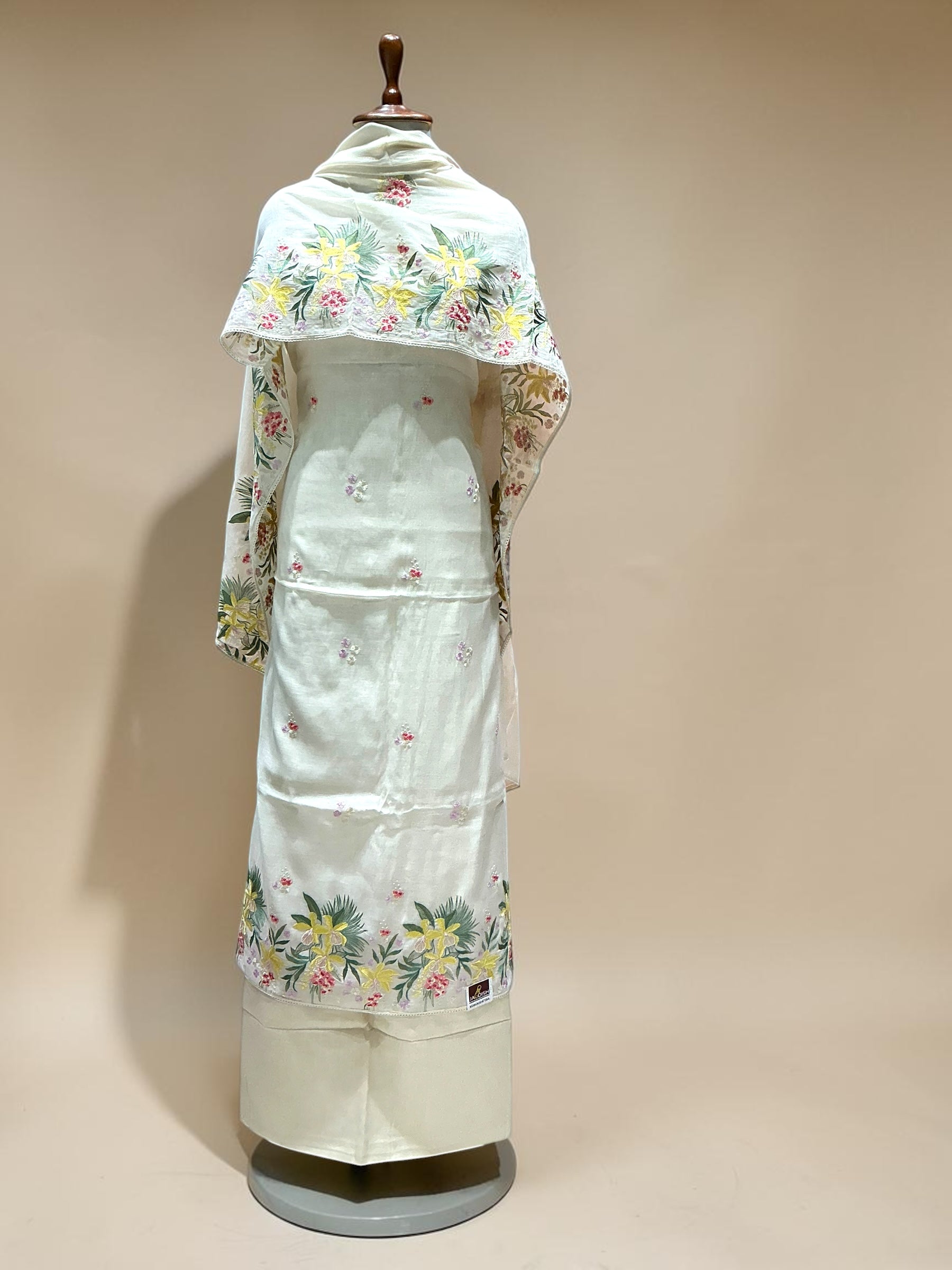 MAHEEN MUL-MUL SUIT WITH THREAD EMBROIDERY