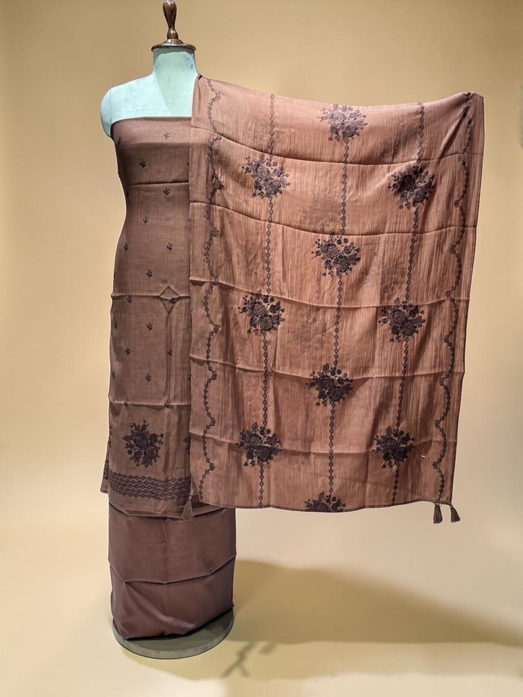 MUL CHANDERI EMBROIDERED SUIT