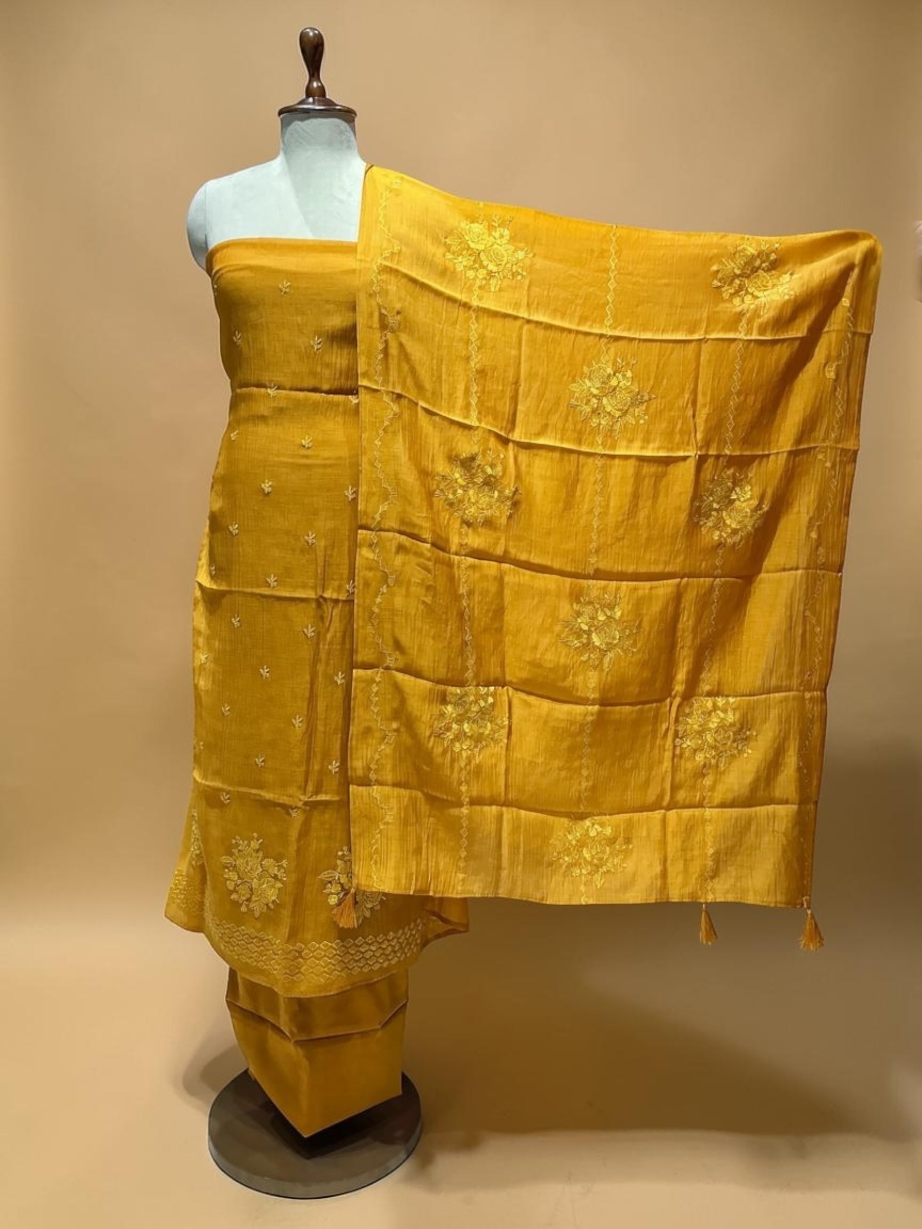 MUL CHANDERI EMBROIDERED SUIT